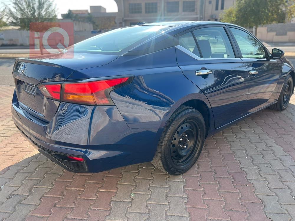 نیسان ئەلتیما